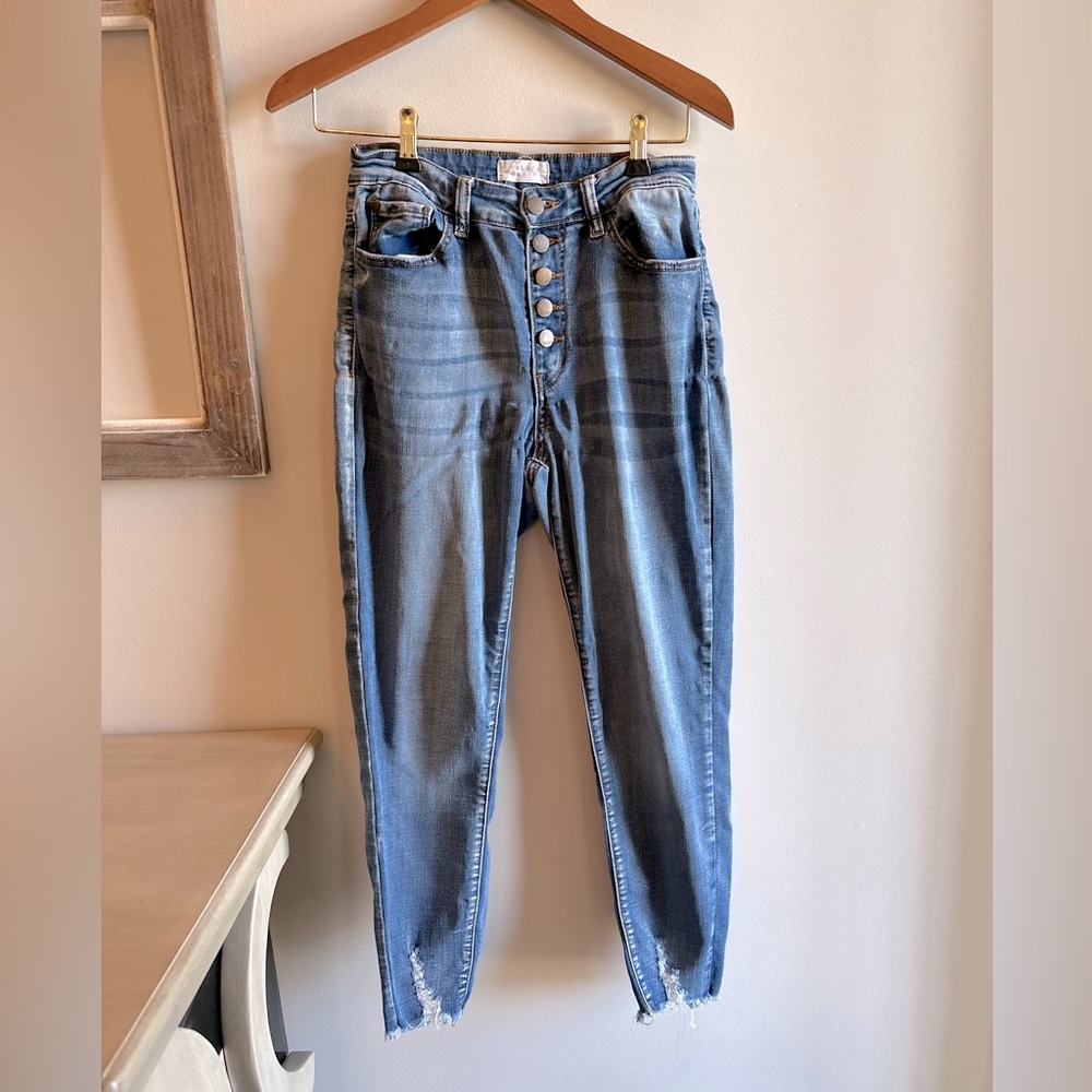 Nature Denim lightly distressed straight leg mid-rise waist jeans size 9/28